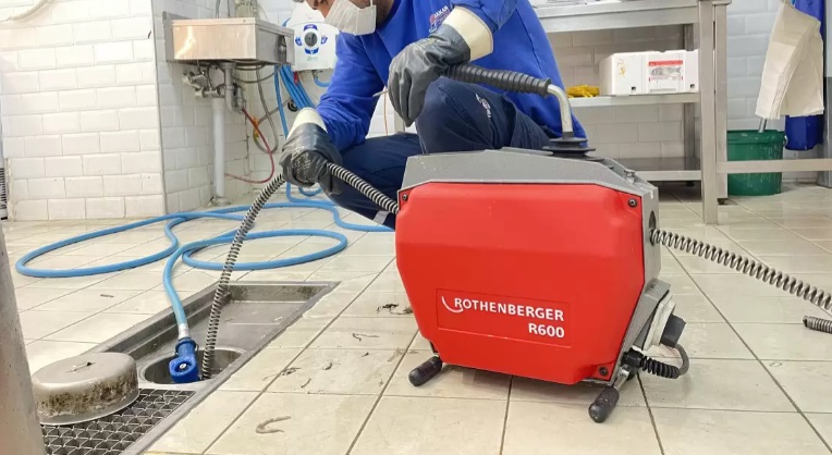 Maltepe Tesisatci Gider Klozet Açma 